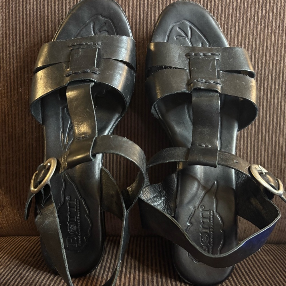 Born Dark Leather Buckle Sandals